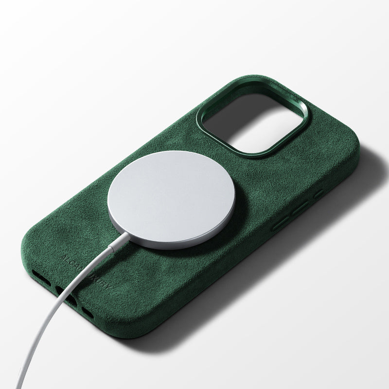 iPhone 15 - Alcantara Case - Midnight Green
